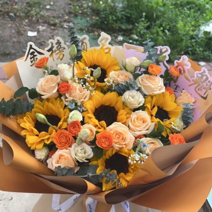 大理巍山县送高考生什么花